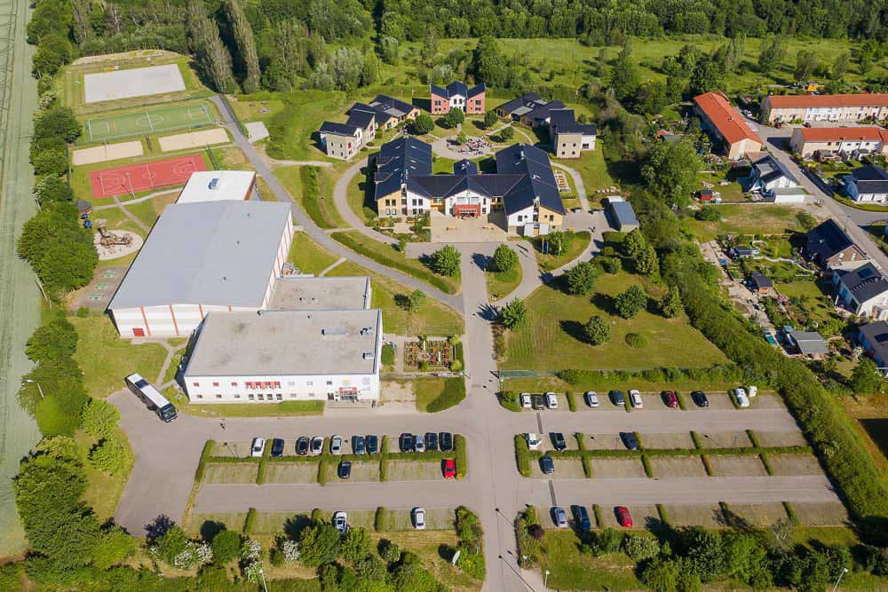 Das Euroville verfügt über ein großzügiges Gelände (c) Euroville