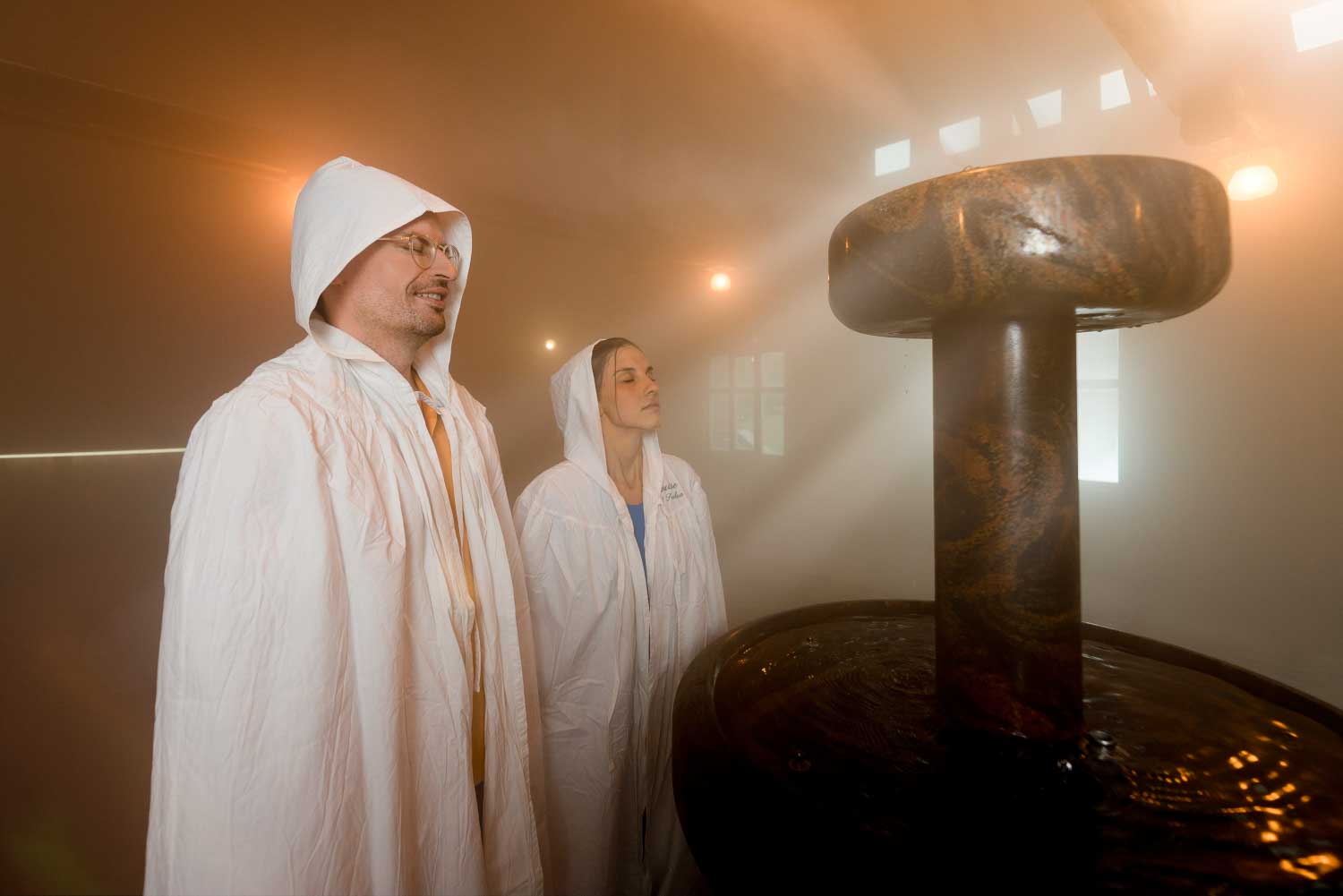 Take a deep breath in the atomiser hall of the graduation house in Bad Sulza (c) Saale-Unstrut-Tourismus e.V., Transmedial