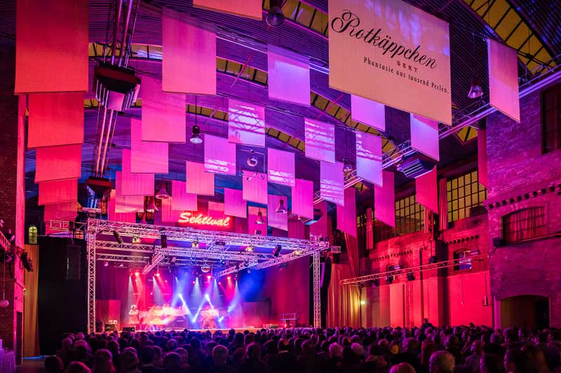 Sektival in het atrium van Rotkäppchen Sektkellerei in Freyburg (c) Nicky Hellfritzsch/Rotkäppchen Sektkellerei