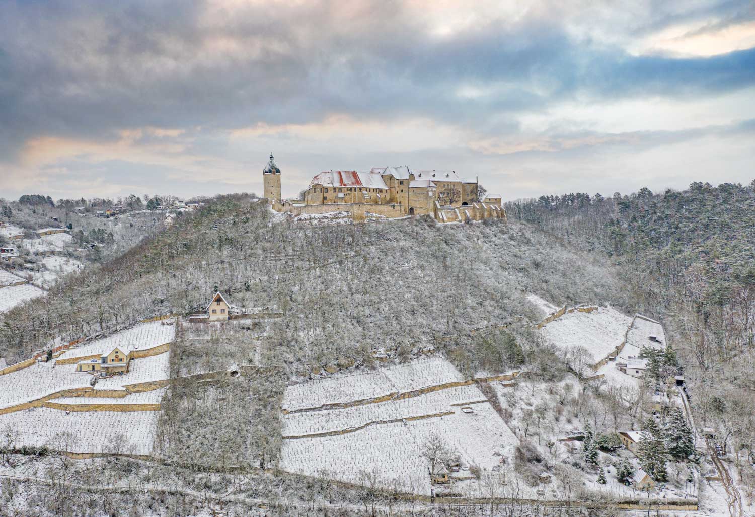 Die Neuenburg ist ein grandioses Ziel für einen Winterspaziergang in Saale-Unstrut (c) Saale-Unstrut-Tourismus e.V., Falko Matte