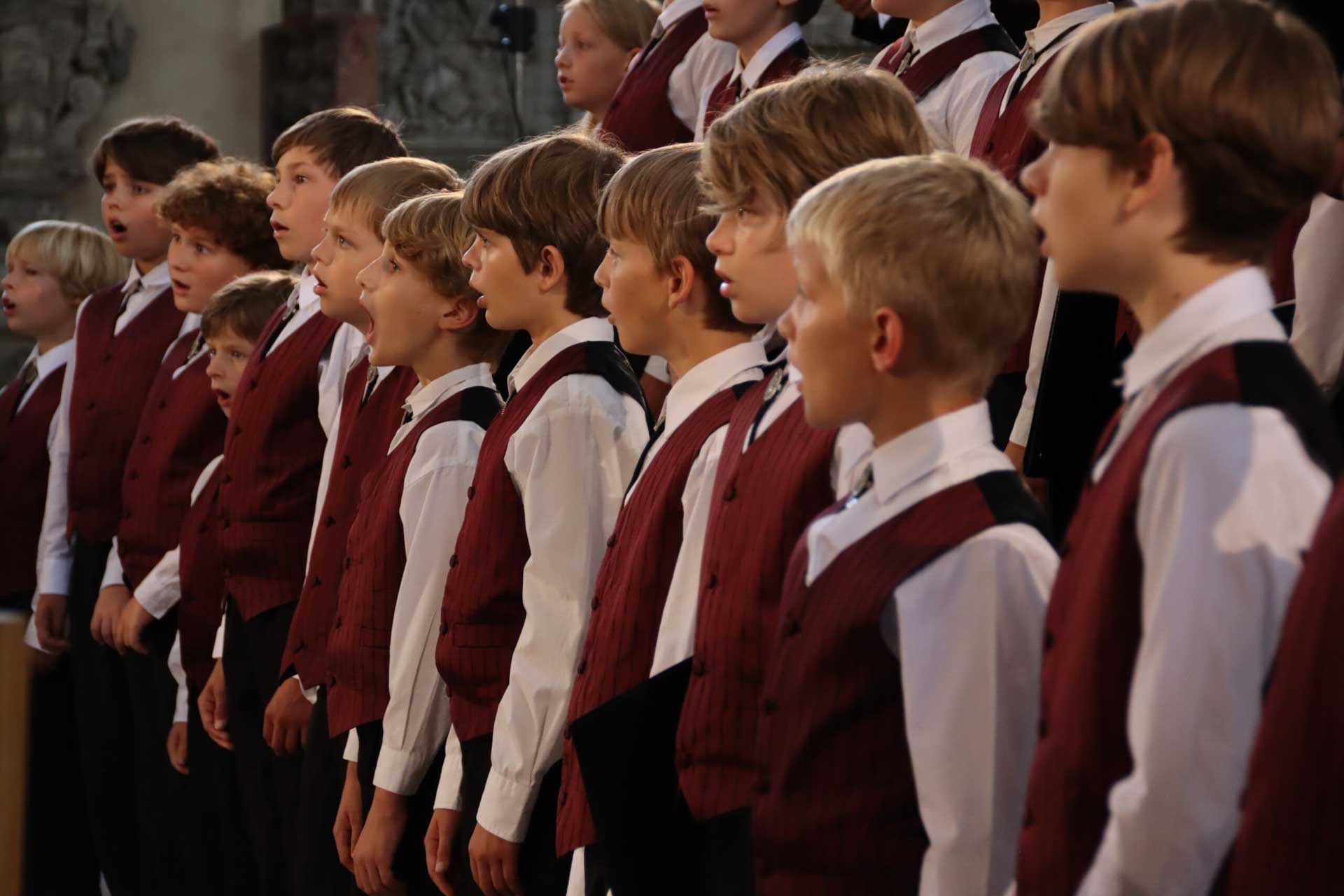 Boys' Choir of the Jena Philharmonic Orchestra c Jena Philharmonic Orchestra Anja Blankenburg scaled