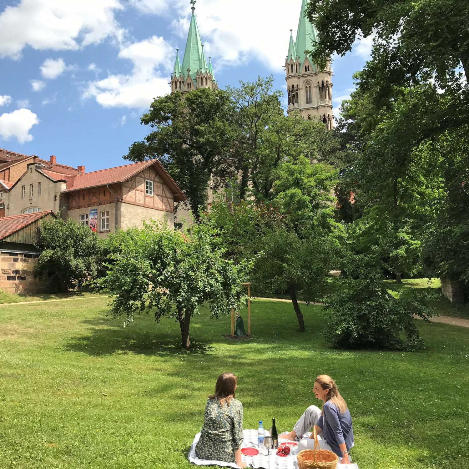Picknick im Domgarten (c) Vereinigte Domstifter, C. Tennler